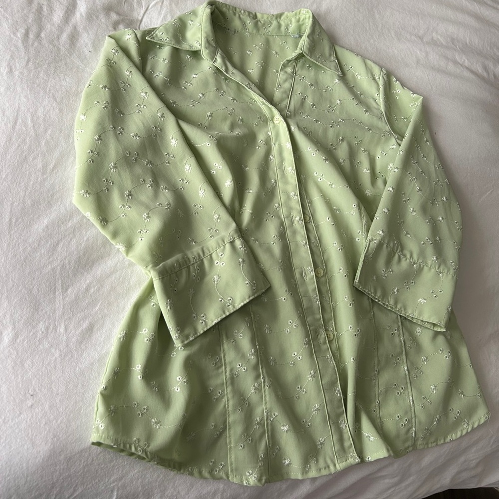 Vintage 90s/Y2K Green Floral Button-Up